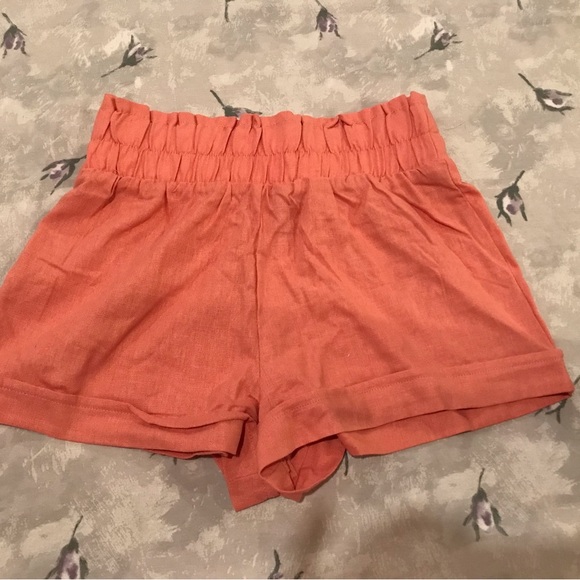 Forever 21 Smocked Linen-Blend Shorts - Picture 2 of 7